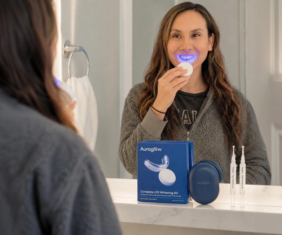 Using the Auraglow LED whitening light